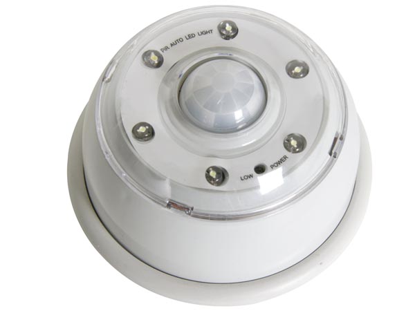 Petit éclairage LED  à capteur  de présence par PIR (infra rouge)