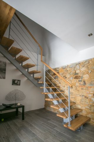 Escalier en bois dans les Landes