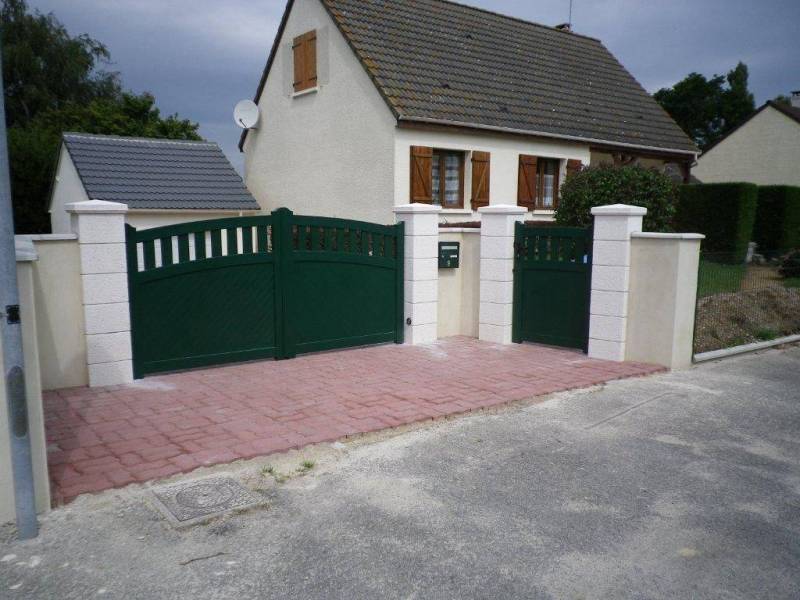 Portail automatique sur-mesure Notre Dame de Gravenchon