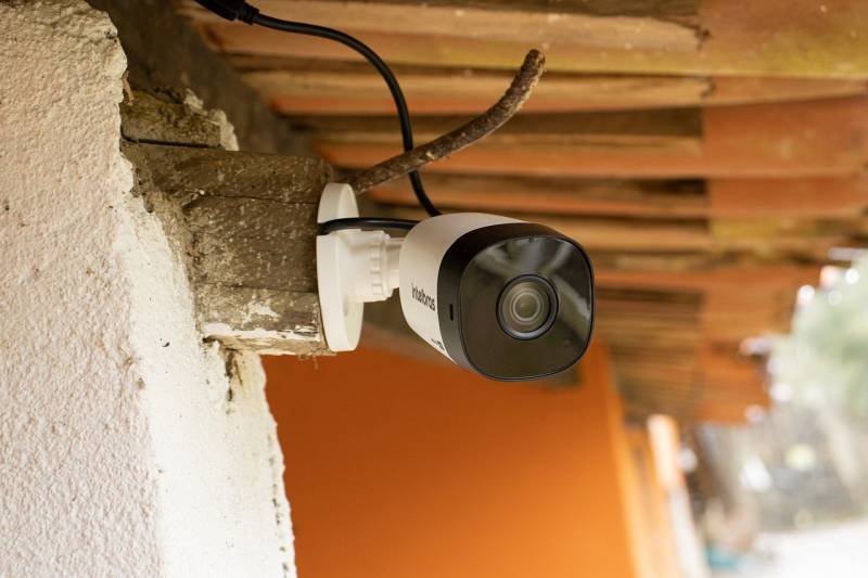 Système de vidéo surveillance extérieure à Lyon : les avantages dans une copropriété multibâtiments