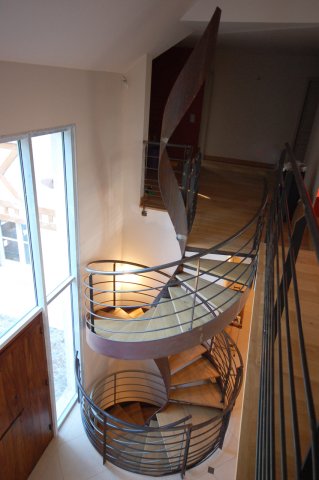 pose escalier hélicoïdal sur-mesure
