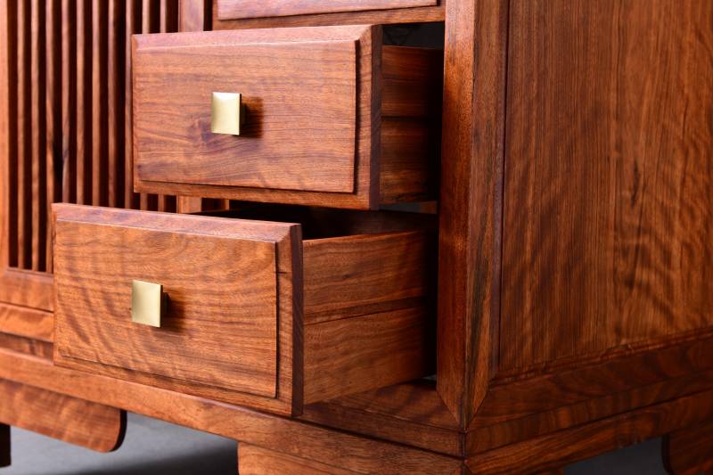 Menuisier pour retaper des meubles en bois anciens à Toulouse
